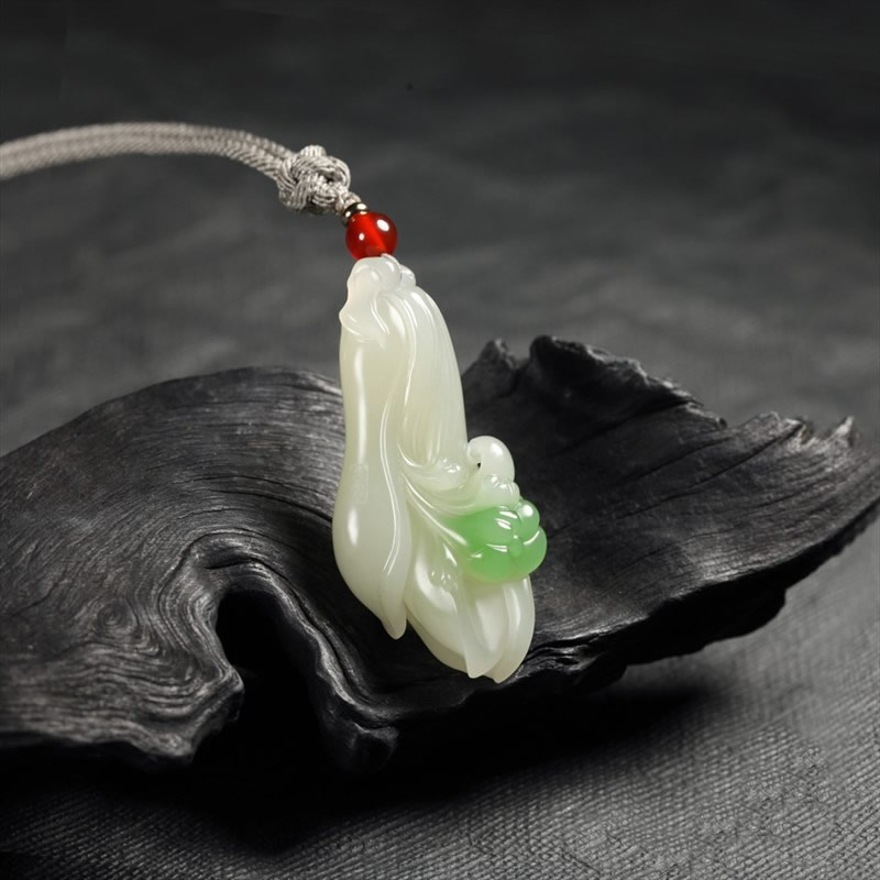 翠青（白玉）挂件-玉兰生香